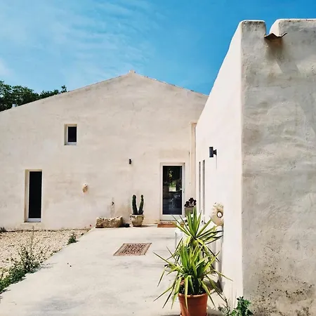 Aguglia Persa - Double Homestay szállás *